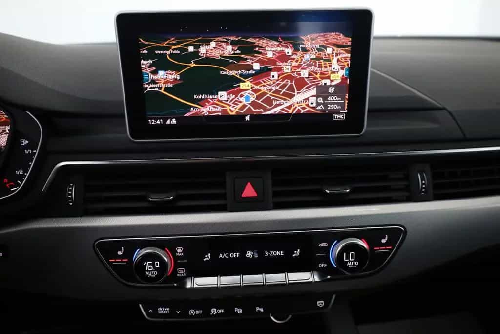 Audi A4 Avant 45 TFSI S Line Leder,Navi,LED,Panorama 03/2019-photo-9