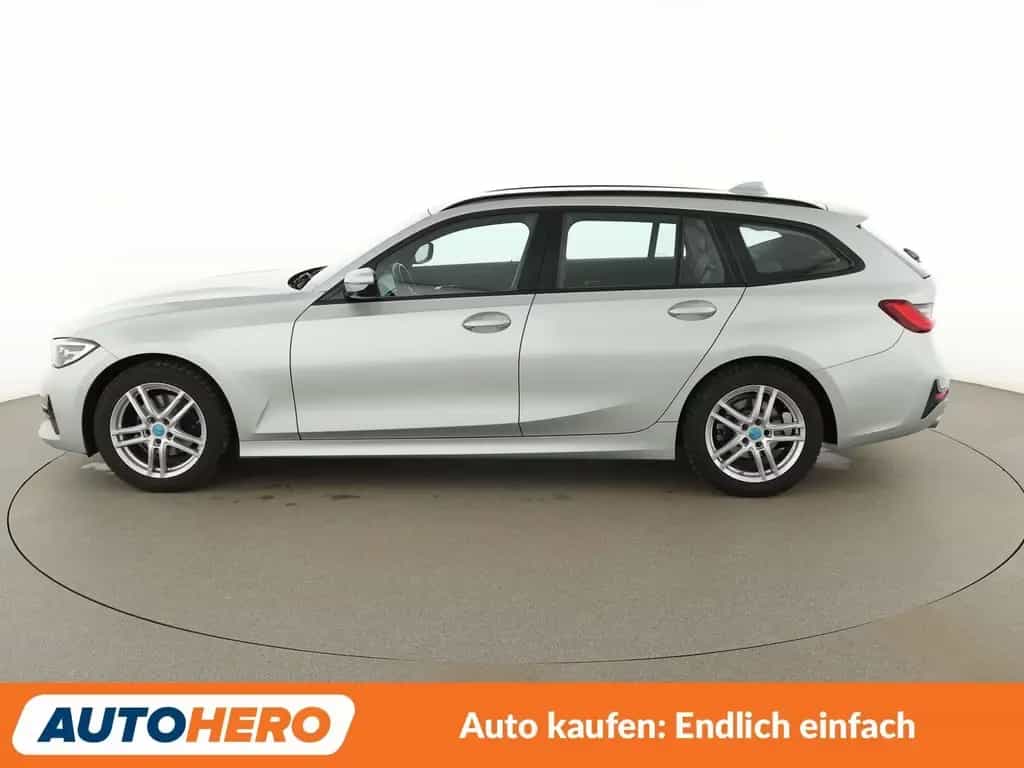 BMW 320 d Sport Line Aut.*NAVI*LED*PDC*ACC*SHZ*ALU* 08/2020-photo-2