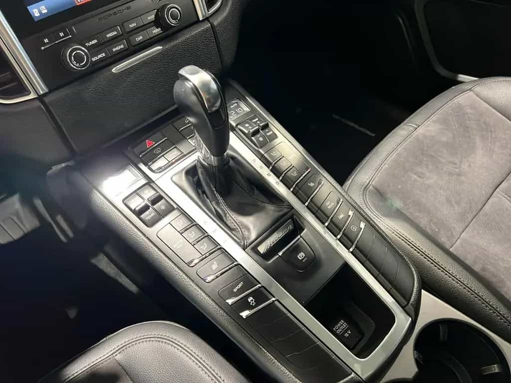 Porsche Macan PDK BI-XEN PANO PARK PCM CARPLAY SHZ 05/2018-photo-16
