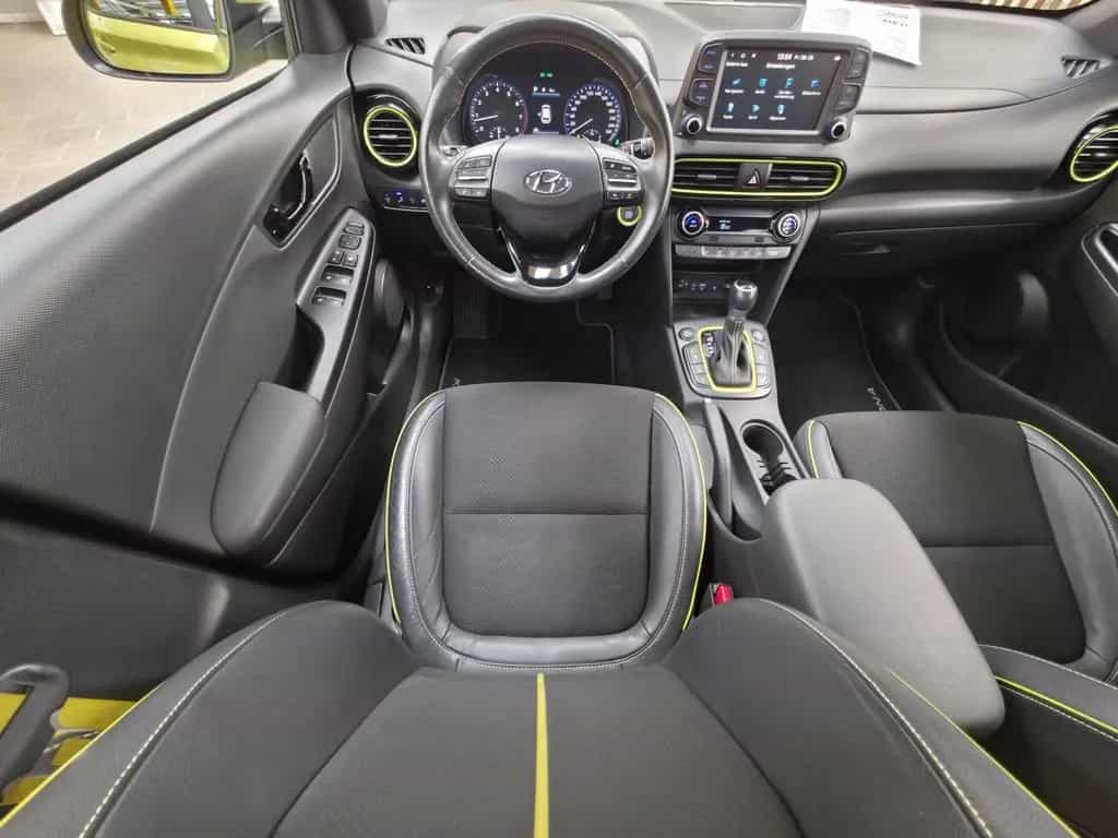 Hyundai KONA 1,6 T-GDI DCT 4WD Style LED HuD NAV 02/2019-photo-2