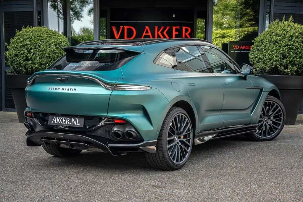 Aston Martin DBX 707 Ceramic Brakes | 23 Inch | 4x Vent.Seats 01/2023-photo-1