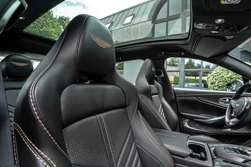 Aston Martin DBX 707 Ceramic Brakes | 23 Inch | 4x Vent.Seats 01/2023-photo-11
