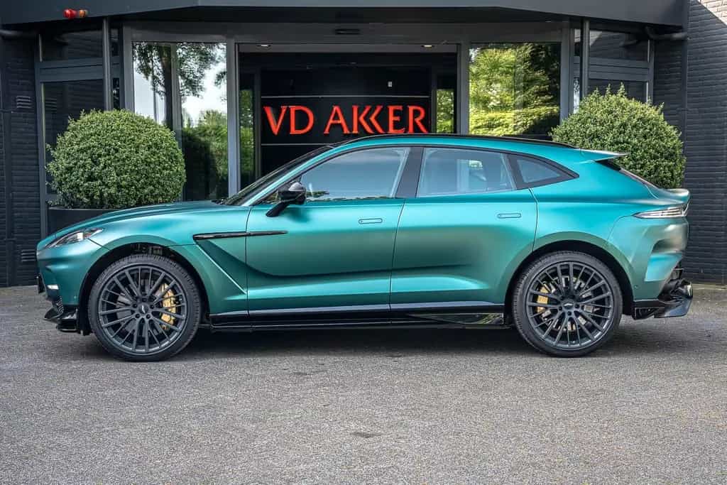 Aston Martin DBX 707 Ceramic Brakes | 23 Inch | 4x Vent.Seats 01/2023-photo-5