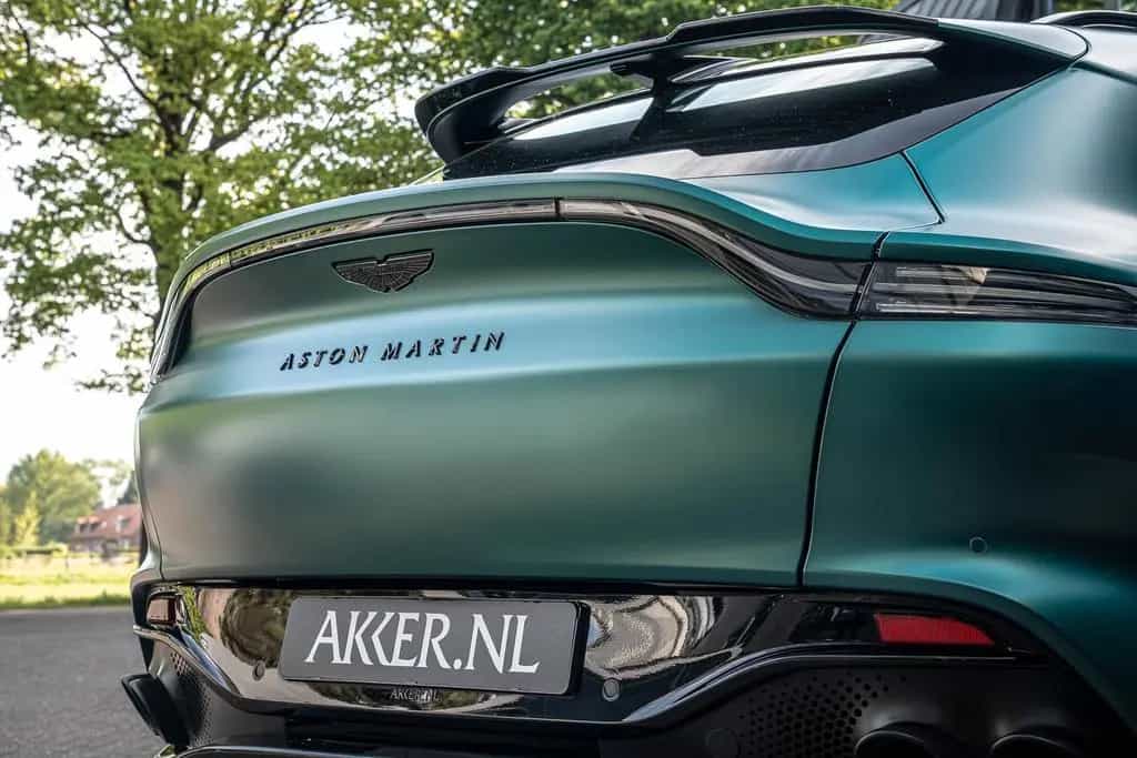 Aston Martin DBX 707 Ceramic Brakes | 23 Inch | 4x Vent.Seats 01/2023-photo-8