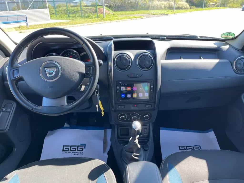 Dacia Duster I Celebration 4x2 09/2015-photo-15