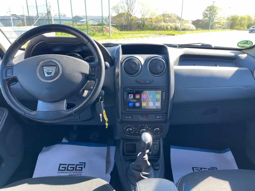 Dacia Duster I Celebration 4x2 09/2015-photo-18