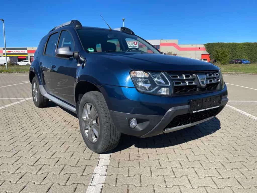 Dacia Duster I Celebration 4x2 09/2015-photo-2