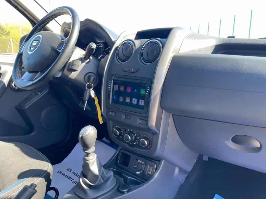 Dacia Duster I Celebration 4x2 09/2015-photo-21