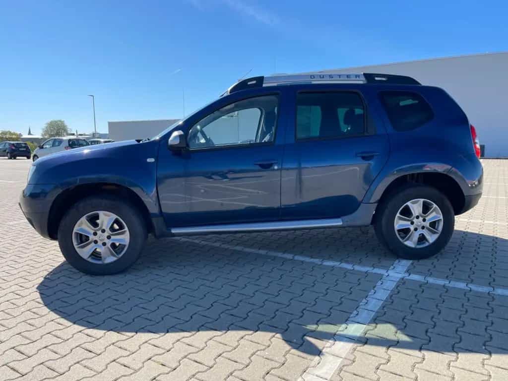 Dacia Duster I Celebration 4x2 09/2015-photo-4