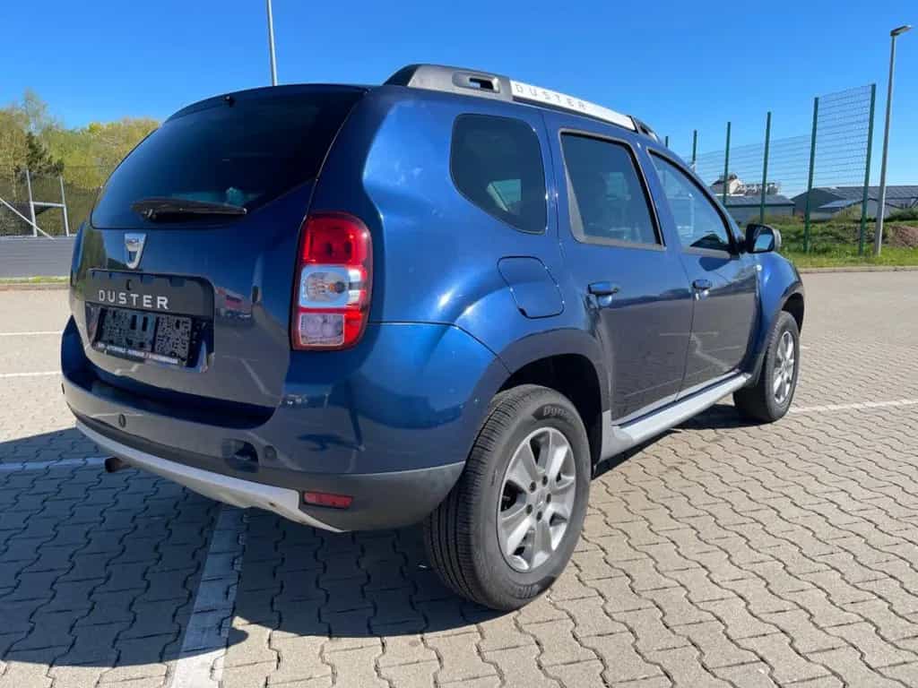 Dacia Duster I Celebration 4x2 09/2015-photo-5