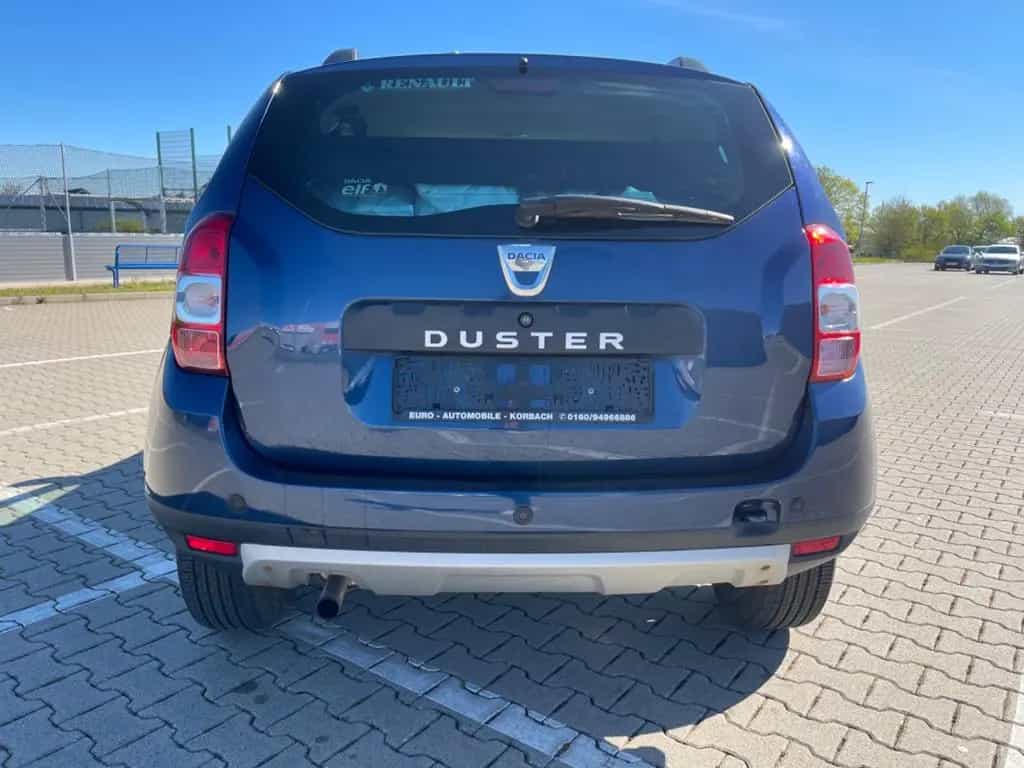 Dacia Duster I Celebration 4x2 09/2015-photo-6