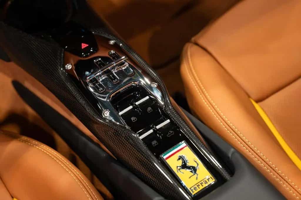 Ferrari 296 GTS ACC|JBL|VENTILATION 06/2024-photo-8