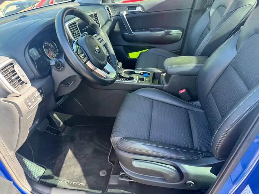 Kia Sportage 1.6 CRDi Black Edition Panorama+LED+JBL 06/2021-photo-13
