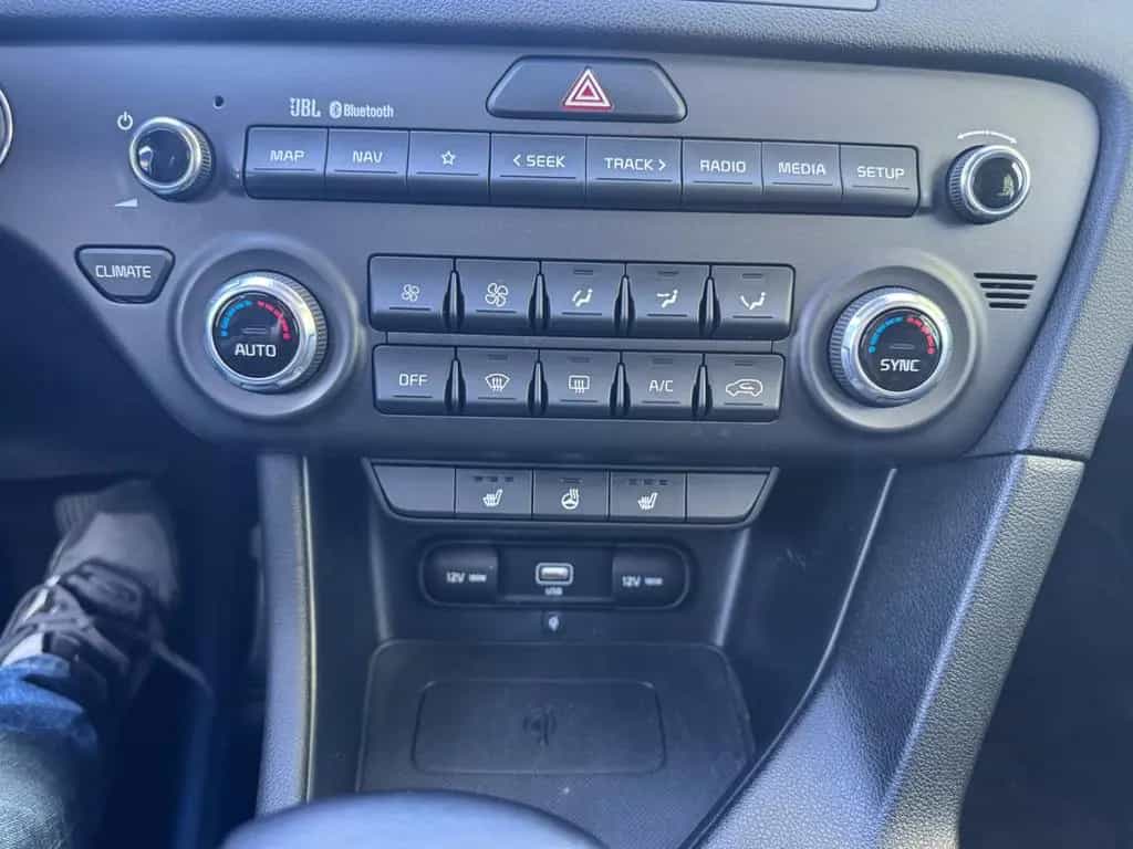 Kia Sportage 1.6 CRDi Black Edition Panorama+LED+JBL 06/2021-photo-15