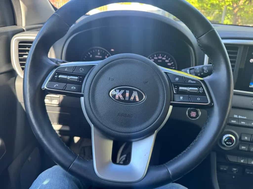 Kia Sportage 1.6 CRDi Black Edition Panorama+LED+JBL 06/2021-photo-19