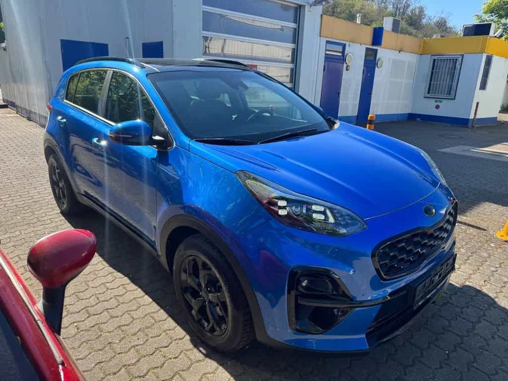 Kia Sportage 1.6 CRDi Black Edition Panorama+LED+JBL 06/2021-photo-2