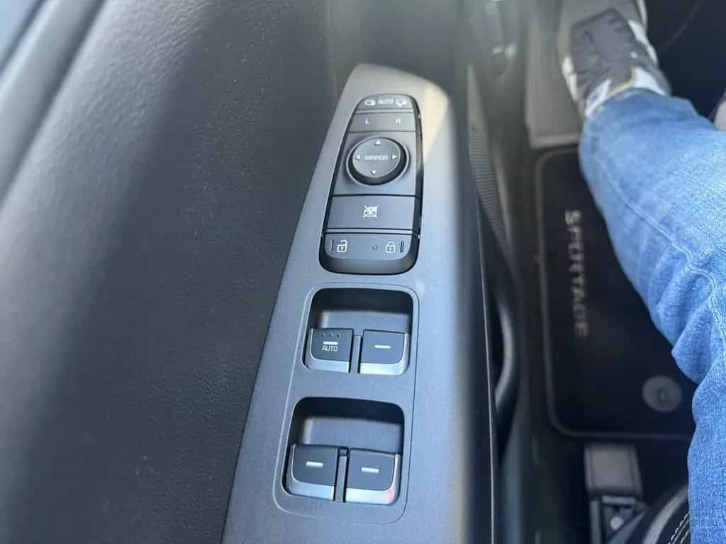 Kia Sportage 1.6 CRDi Black Edition Panorama+LED+JBL 06/2021-photo-20