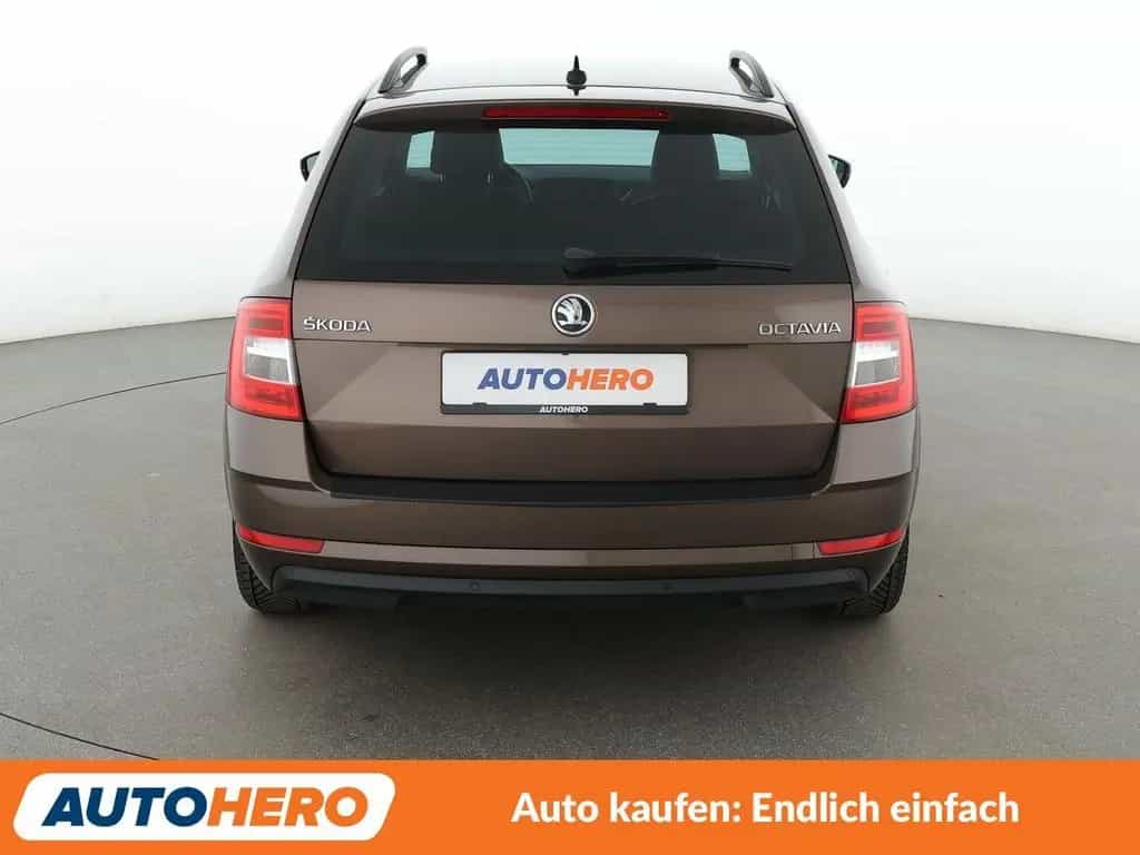 Skoda Octavia 1.5 TSI ACT Style Aut.*CARPLAY*NAVI*PDC* 03/2019-photo-4