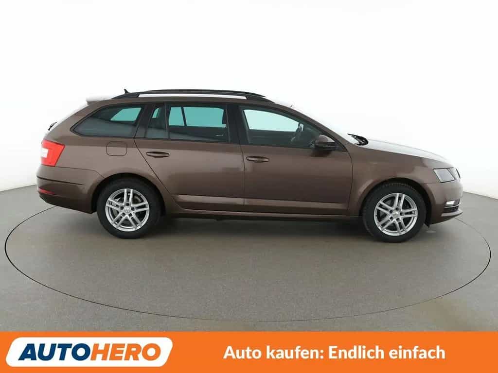 Skoda Octavia 1.5 TSI ACT Style Aut.*CARPLAY*NAVI*PDC* 03/2019-photo-6