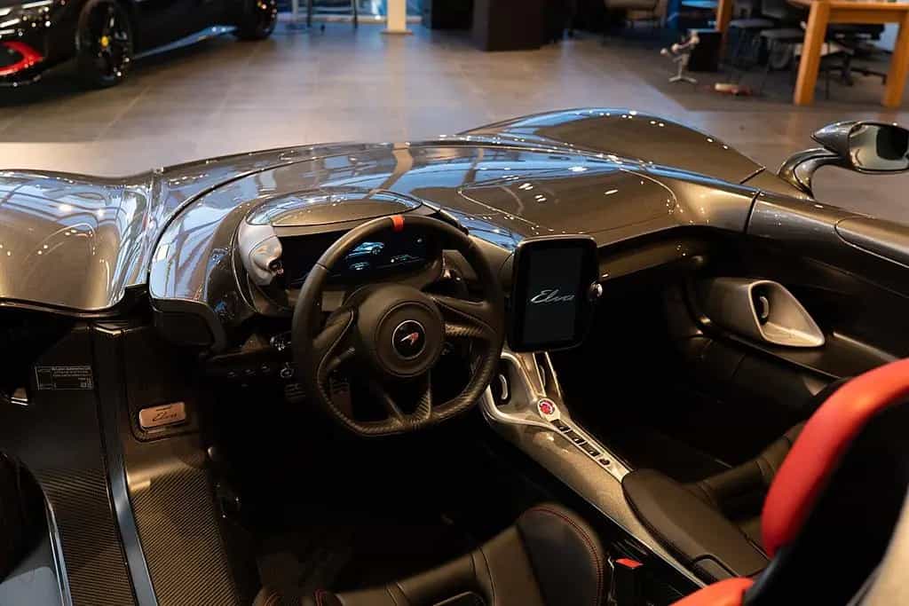 McLaren Elva SAMMLERFAHRZEUG 149 STÜCK 08/2024-photo-13