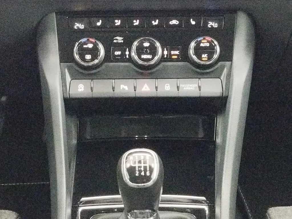 Skoda Karoq 1.5 TSI Style DynLicht*Fernlichtass. 06/2019-photo-13