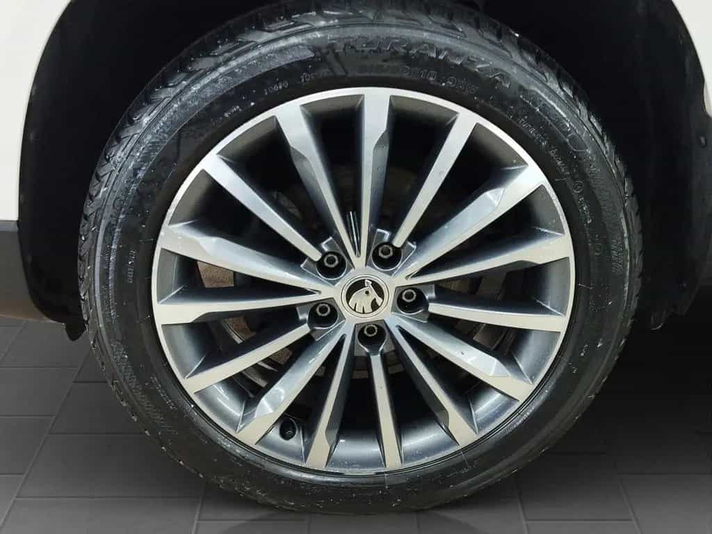 Skoda Karoq 1.5 TSI Style DynLicht*Fernlichtass. 06/2019-photo-19