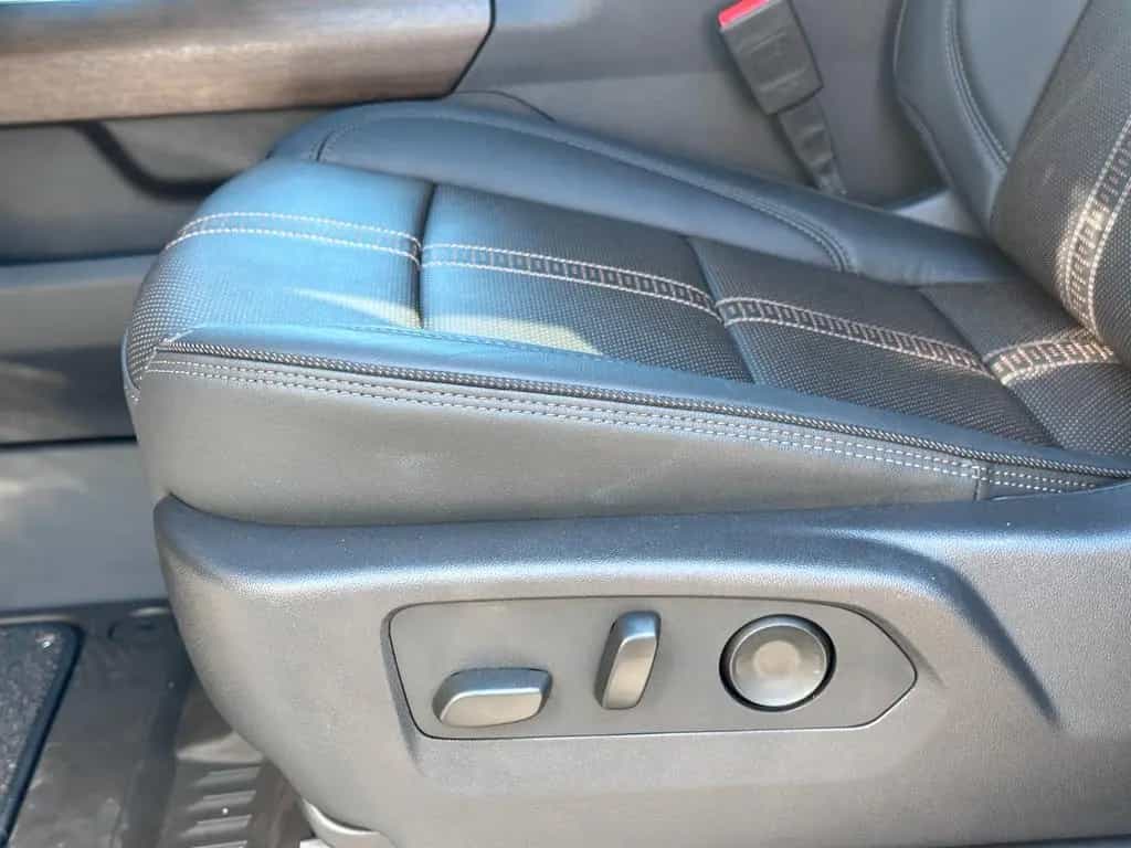 Chevrolet Silverado HIGH COUNTRY 2025 §44 48 MON.GARANTIE null-photo-12