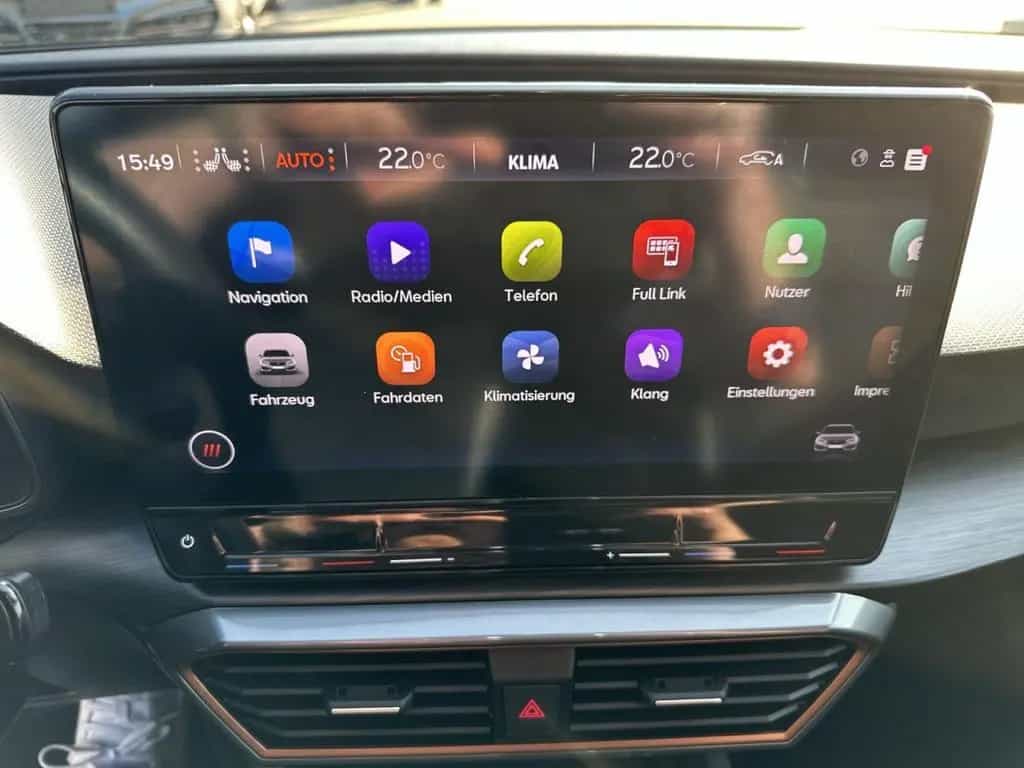 Cupra Leon Sportstourer VZ 2.0 TSI 4Drive DSG 04/2023-photo-16