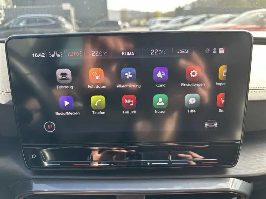 Cupra Formentor 1.5 TSI 150 PS 6-Gang 05/2023-photo-16