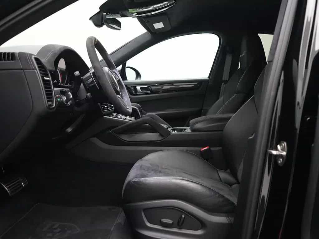 Porsche Cayenne Turbo GT Coupé 01/2023-photo-35