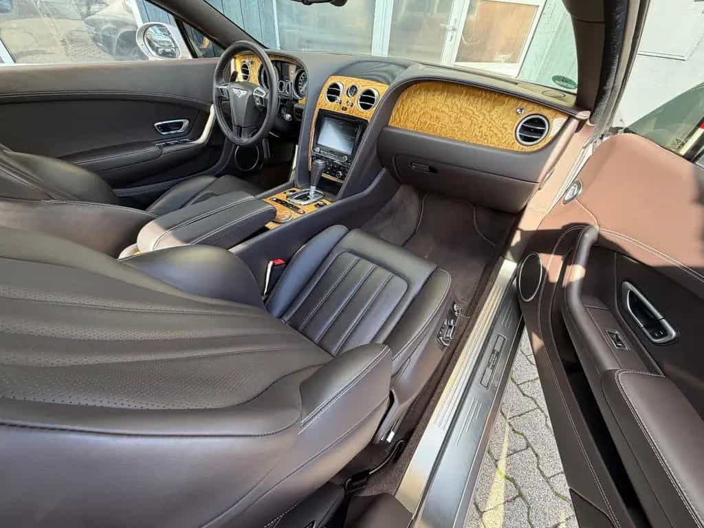 Bentley Continental GT /W12 05/2014-photo-11