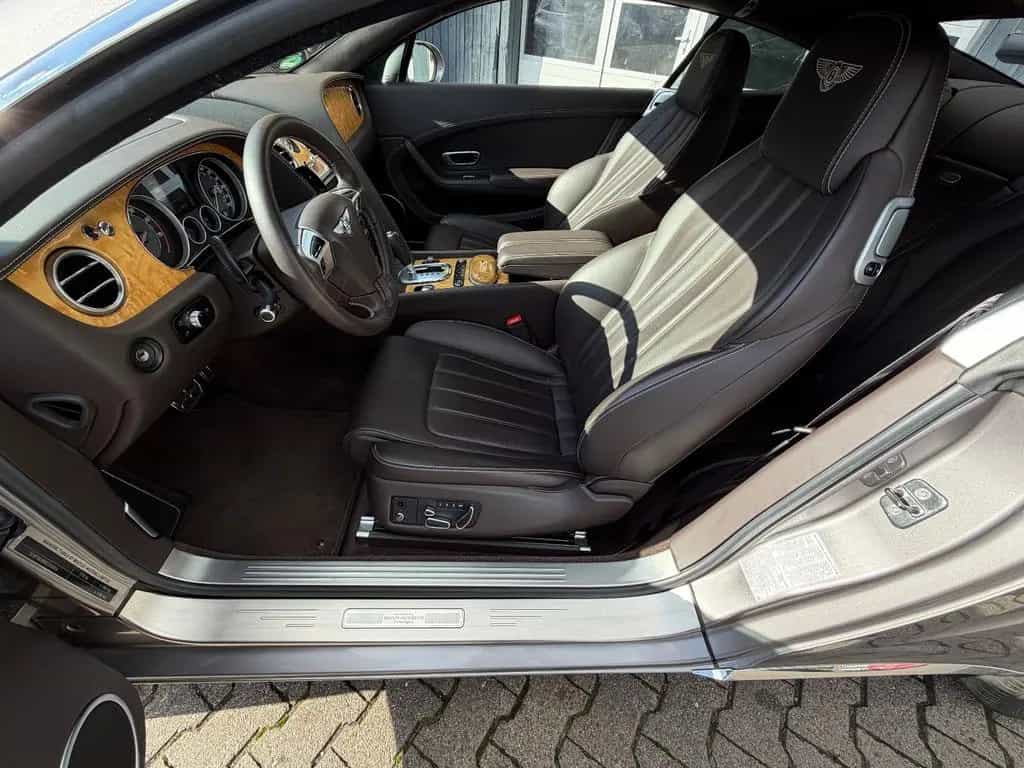Bentley Continental GT /W12 05/2014-photo-15