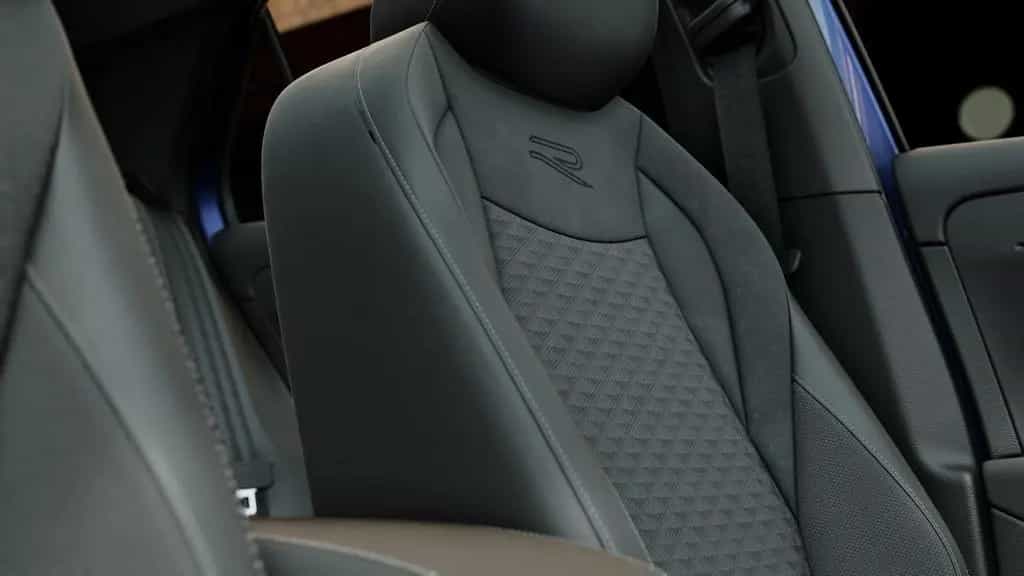 Volkswagen T-Roc R-Line 1.5 l eTSI OPF DSG 360 ACC AUT HUD null-photo-9
