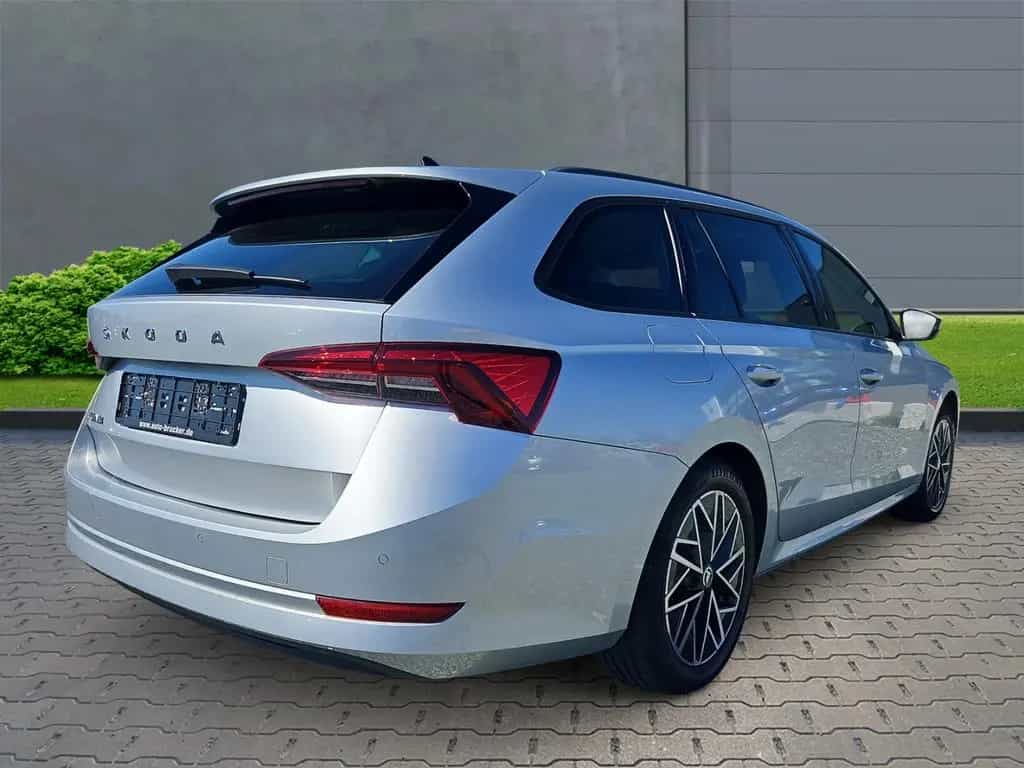 Skoda Octavia Combi Ambition+Alufelgen+Navi+Klimaautom 03/2023-photo-4