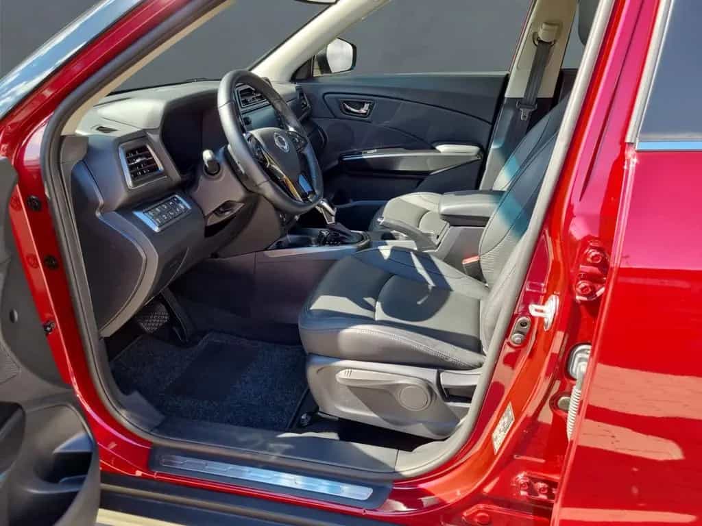 Ssangyong Tivoli Sapphire 4x2 1.5 T-GDI Navigation 03/2022-photo-8