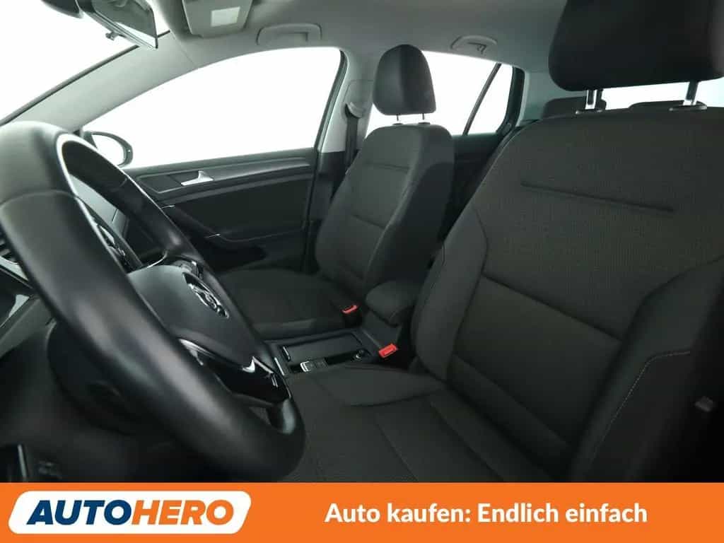 Volkswagen Golf VII 1.0 TSI Comfortline BMT Aut.*NAVI*ACC* 05/2017-photo-9