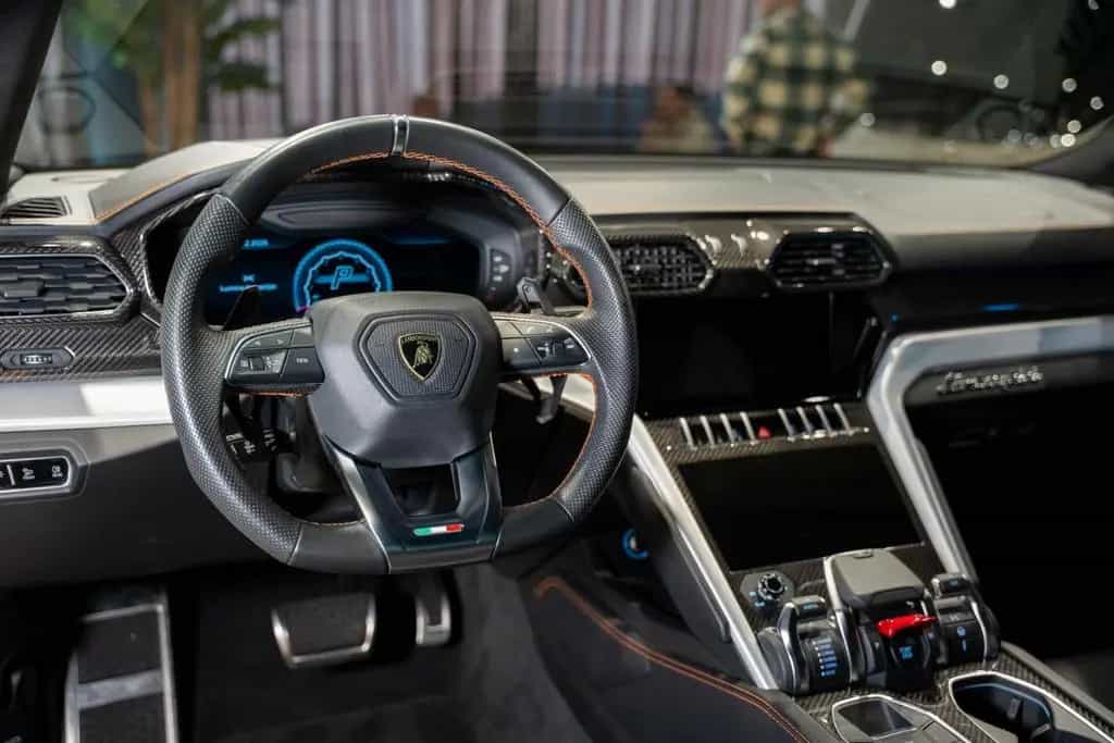 Lamborghini Urus 4.0 V8 B&O|MATRIX|CARBON 11/2020-photo-24