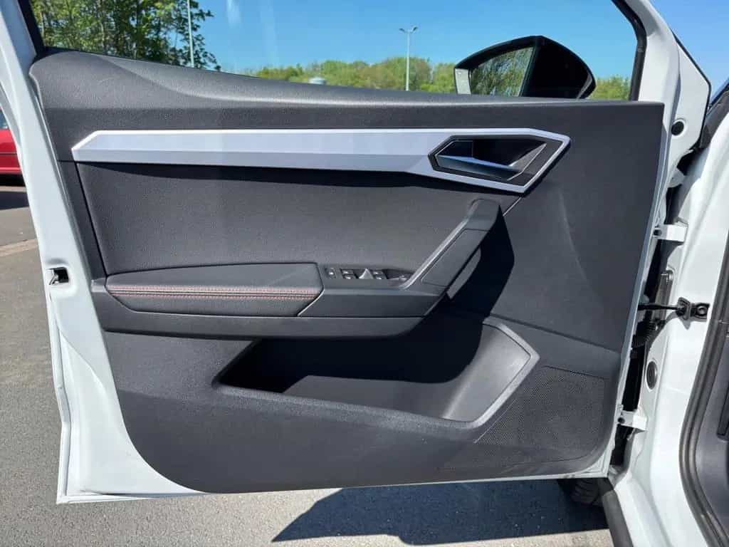 Seat Arona FR 1.5 TSI LED Navi Kamera FullLink 04/2023-photo-10