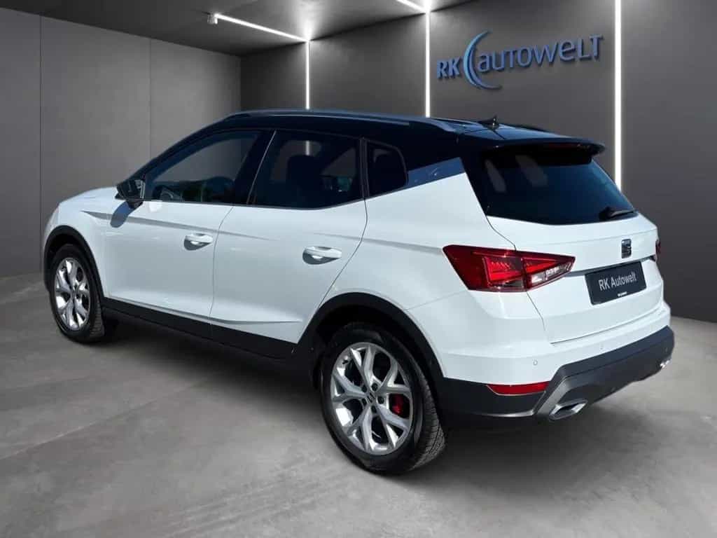 Seat Arona FR 1.5 TSI LED Navi Kamera FullLink 04/2023-photo-4