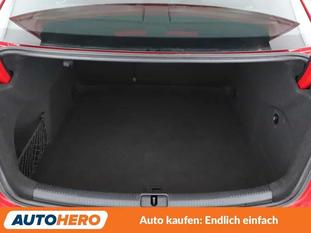 Audi A3 Limousine 35 TFSI Sport Aut.*NAVI*LED*TEMPO* 06/2019-photo-17