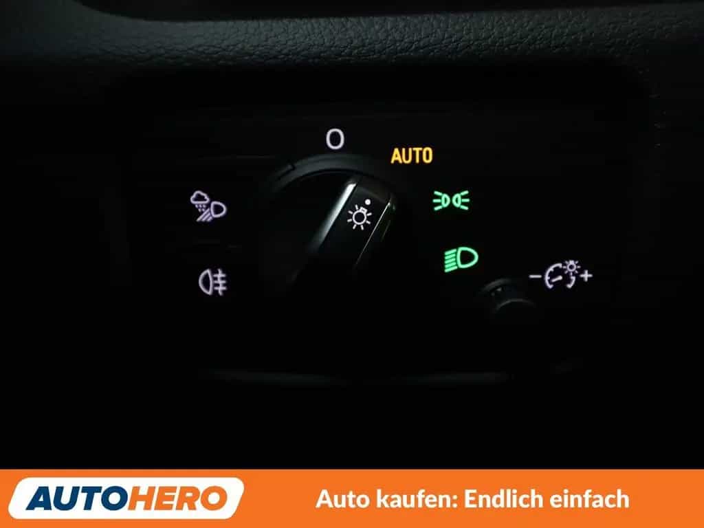 Audi A3 Limousine 35 TFSI Sport Aut.*NAVI*LED*TEMPO* 06/2019-photo-25