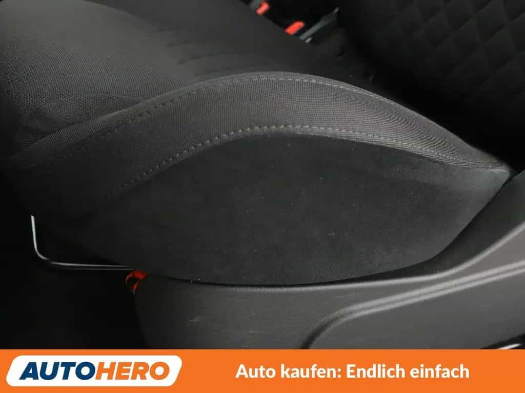 Abarth 595 1.4 Turbo Aut.*NAV*XENON*PDC*SHZ*BT* 12/2022-photo-27