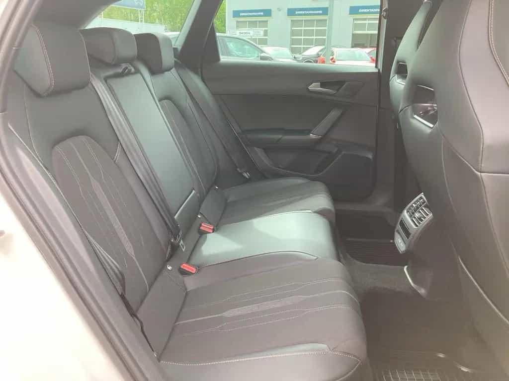 Cupra Leon Sportstourer VZ 2.0 TSI DSG SHZ+PDC+KLIMA 04/2023-photo-25