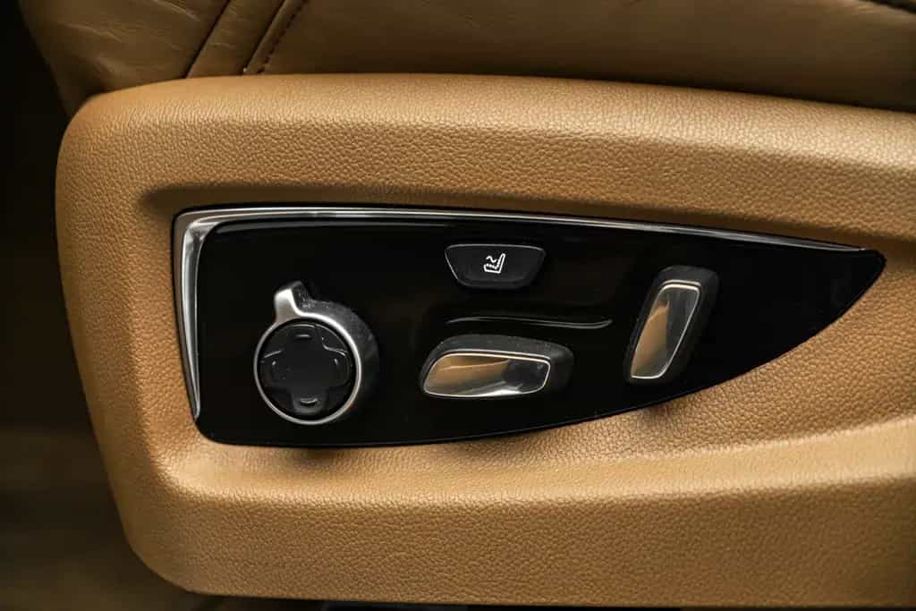 Cadillac Escalade GMT K2XL Platinum ESV 06/2016-photo-17