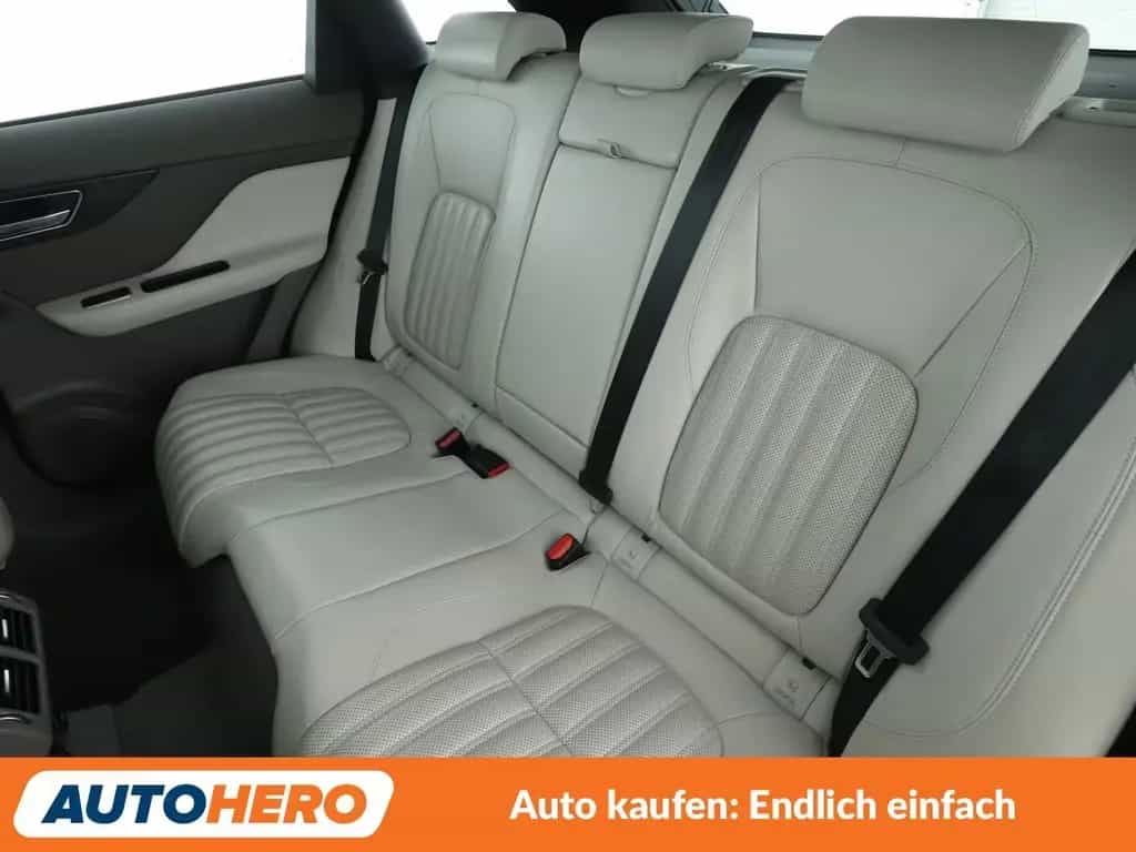 Jaguar F-Pace 30d Portfolio AWD Aut.*NAV*TEMP*360CAM* 09/2016-photo-13