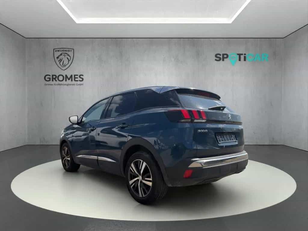 Peugeot 3008 Allure Pack PureTech 130 Navi LED 2-Zonen- 10/2023-photo-4