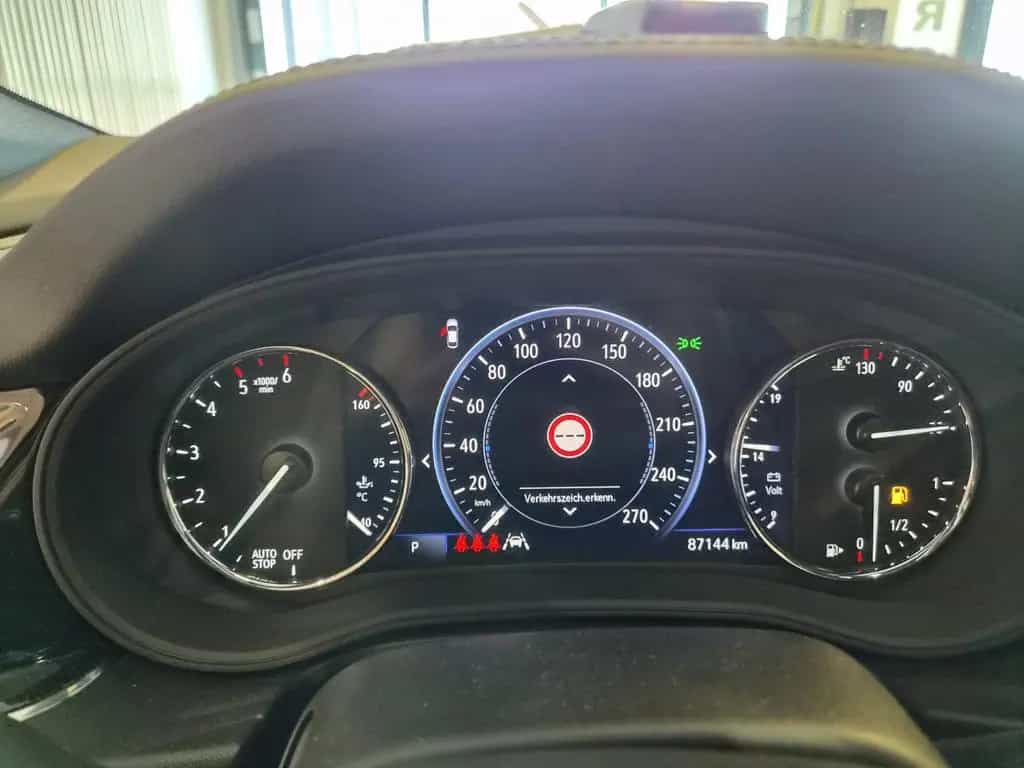 Opel Insignia B Sports Tourer Elegance / ERGOSITZ / 01/2023-photo-18