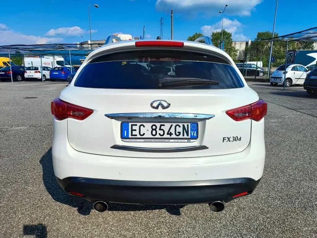 Infiniti FX FX30d S Premium 06/2010-photo-4