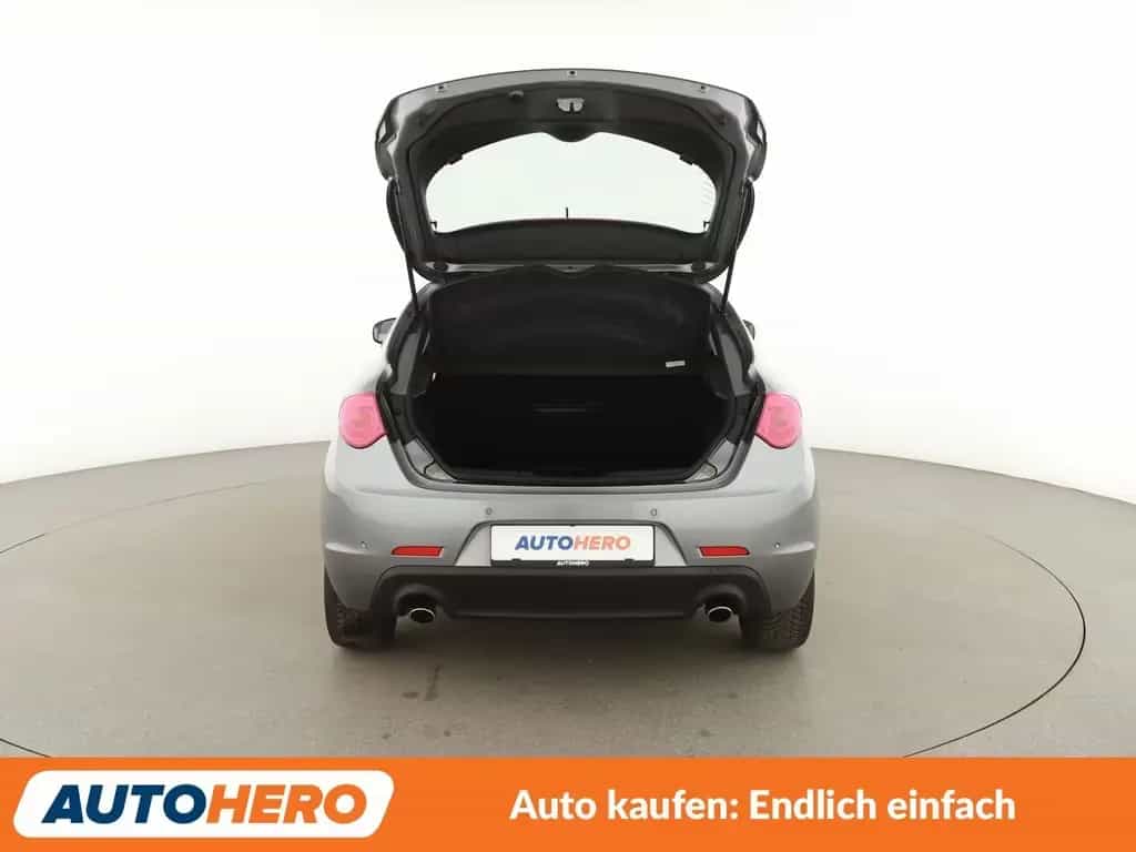 Alfa Romeo Giulietta 2.0 JTDM Super Aut.*NAVI*TEMPO*PDC*SHZ 03/2017-photo-16
