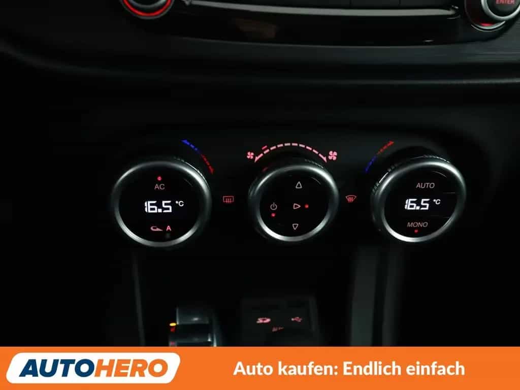 Alfa Romeo Giulietta 2.0 JTDM Super Aut.*NAVI*TEMPO*PDC*SHZ 03/2017-photo-22